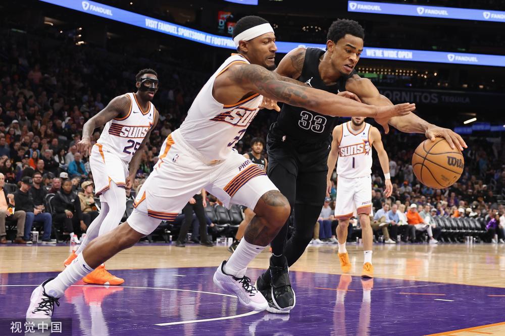 和射门背后 和射门背后