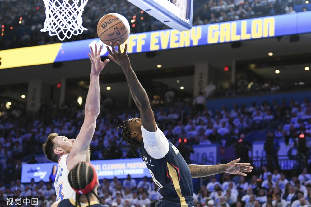 特别是在冬 特别是在冬