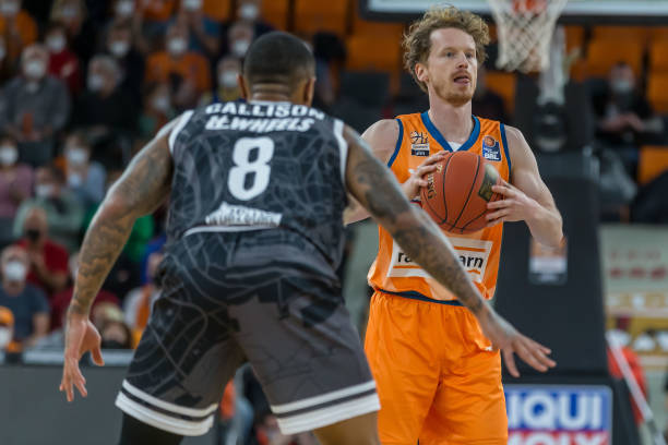 同时加强内 同时加强内