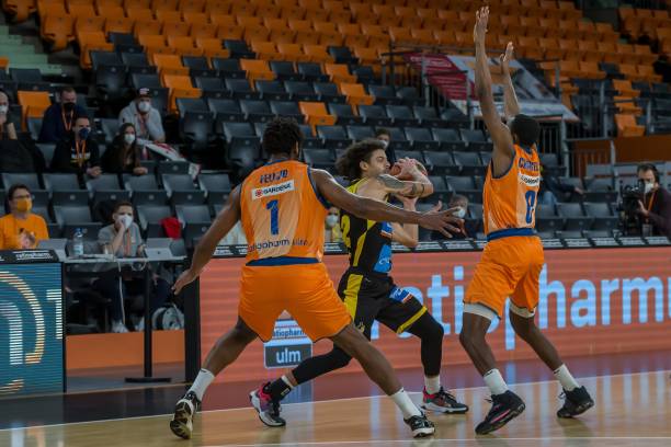 阵地战出手 阵地战出手